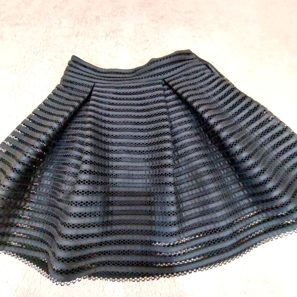Gorgeous Express skirt sz 6